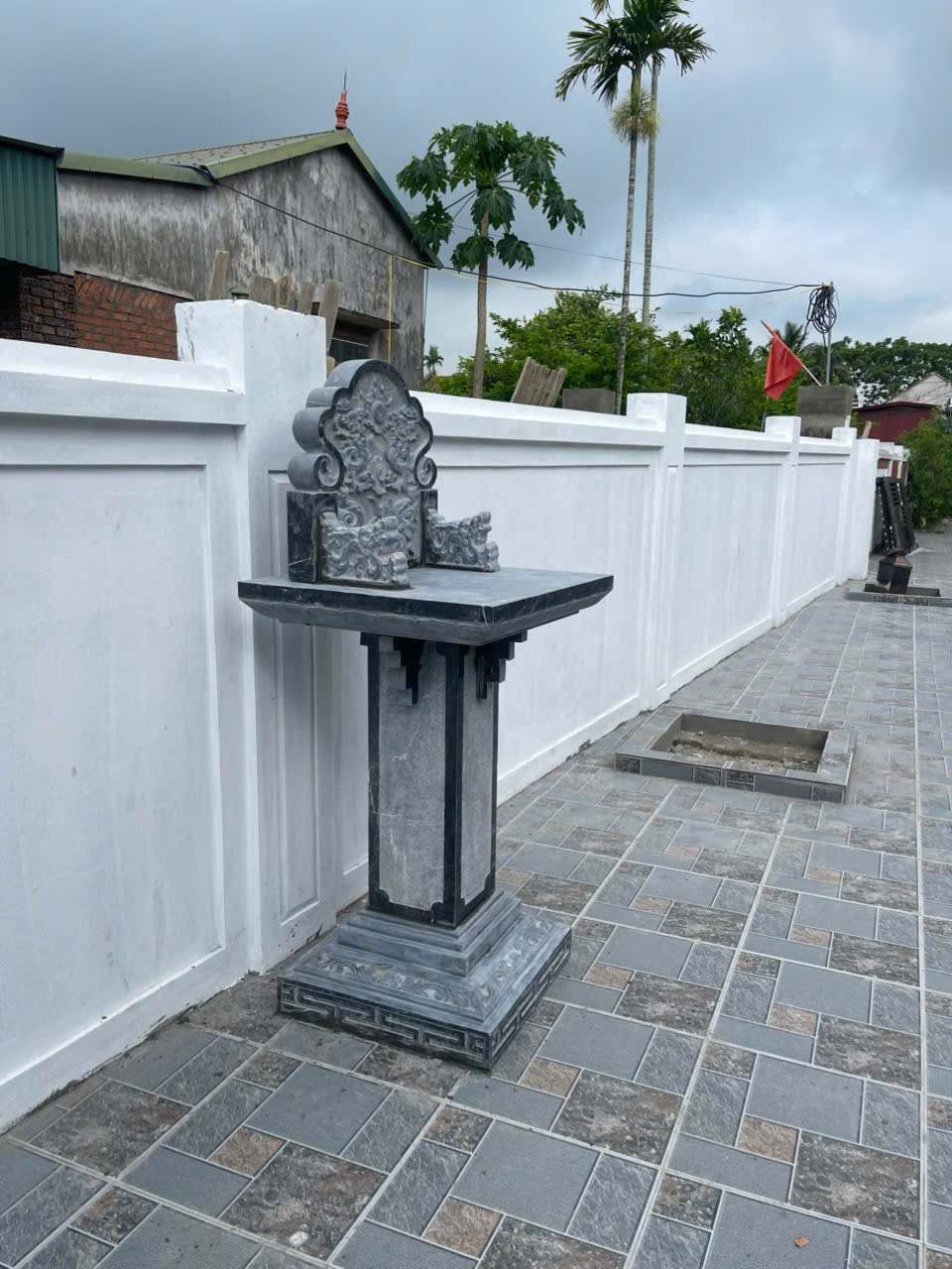 Trụ thờ Đá – CR02